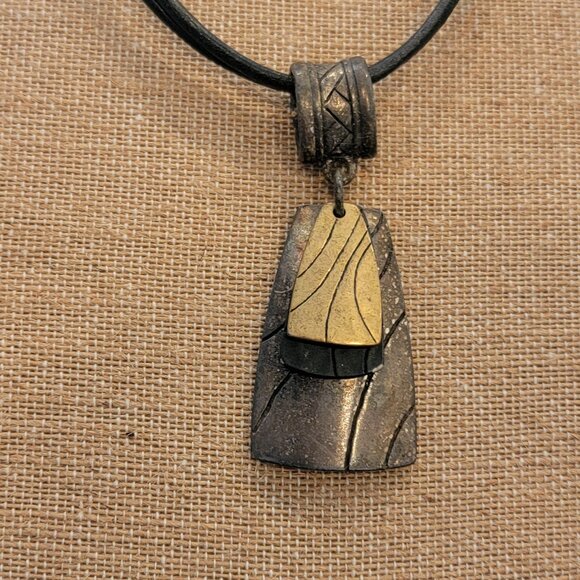 Chicos Bohemian Style Pendant Necklace 20 inches - Picture 2 of 9